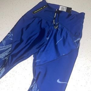 NIKE LEGGINGS NEW